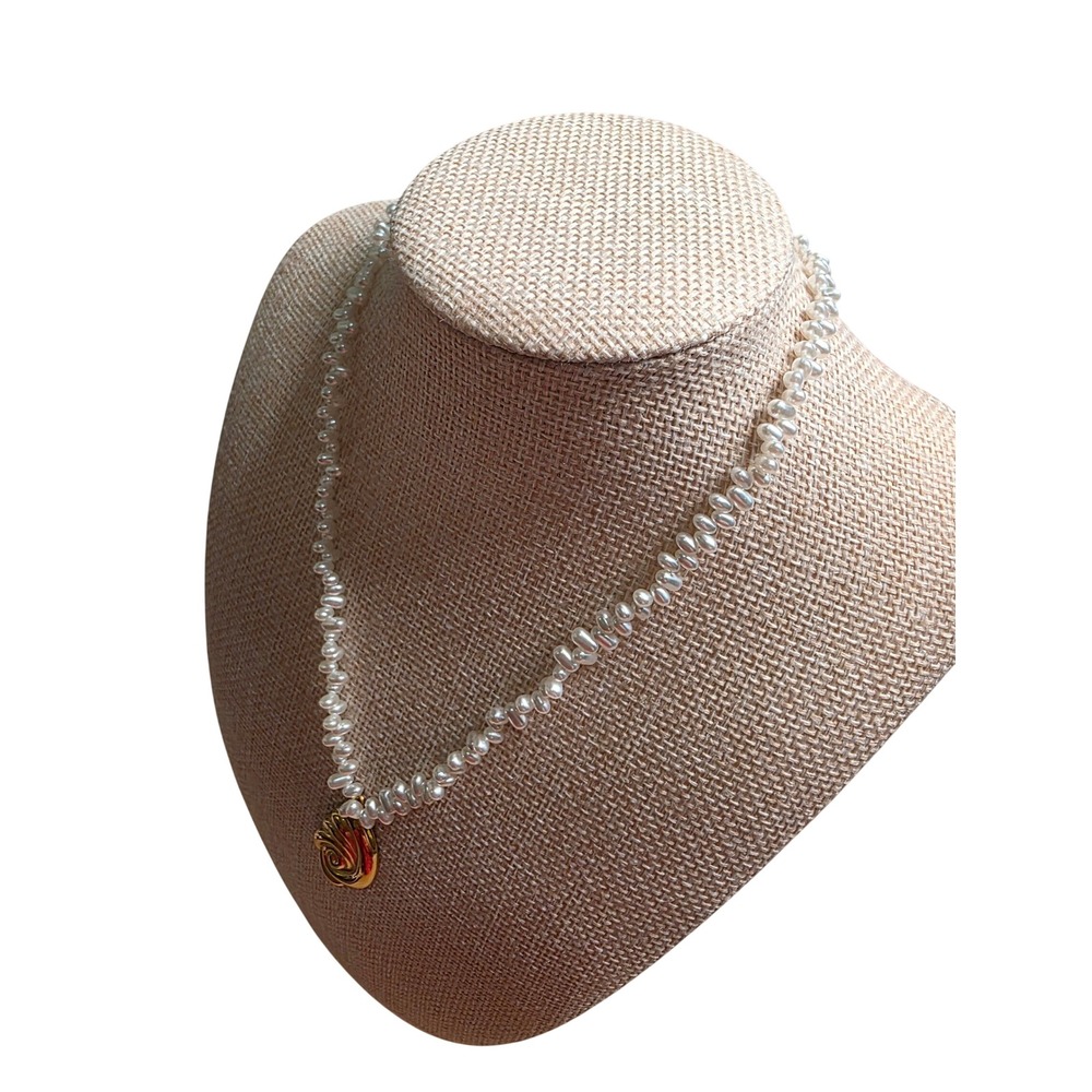 Slide Jewels Faux Pearl Necklace 15" Graduated Gold Tone Pendant Choker - Picture 3 of 4
